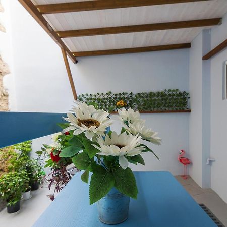 Wonderful Renovated Apartment With Private Patio Афины Экстерьер фото