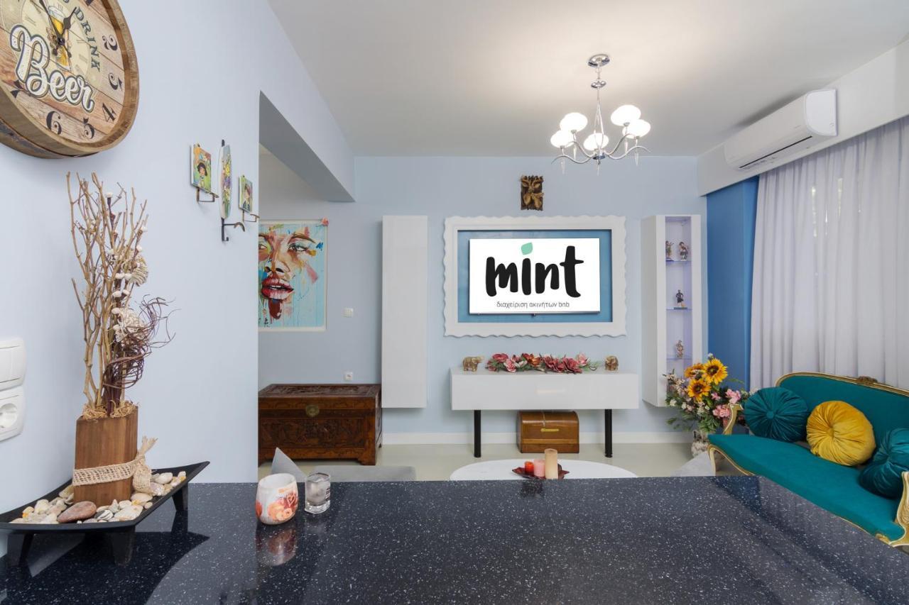 Wonderful Renovated Apartment With Private Patio Афины Экстерьер фото