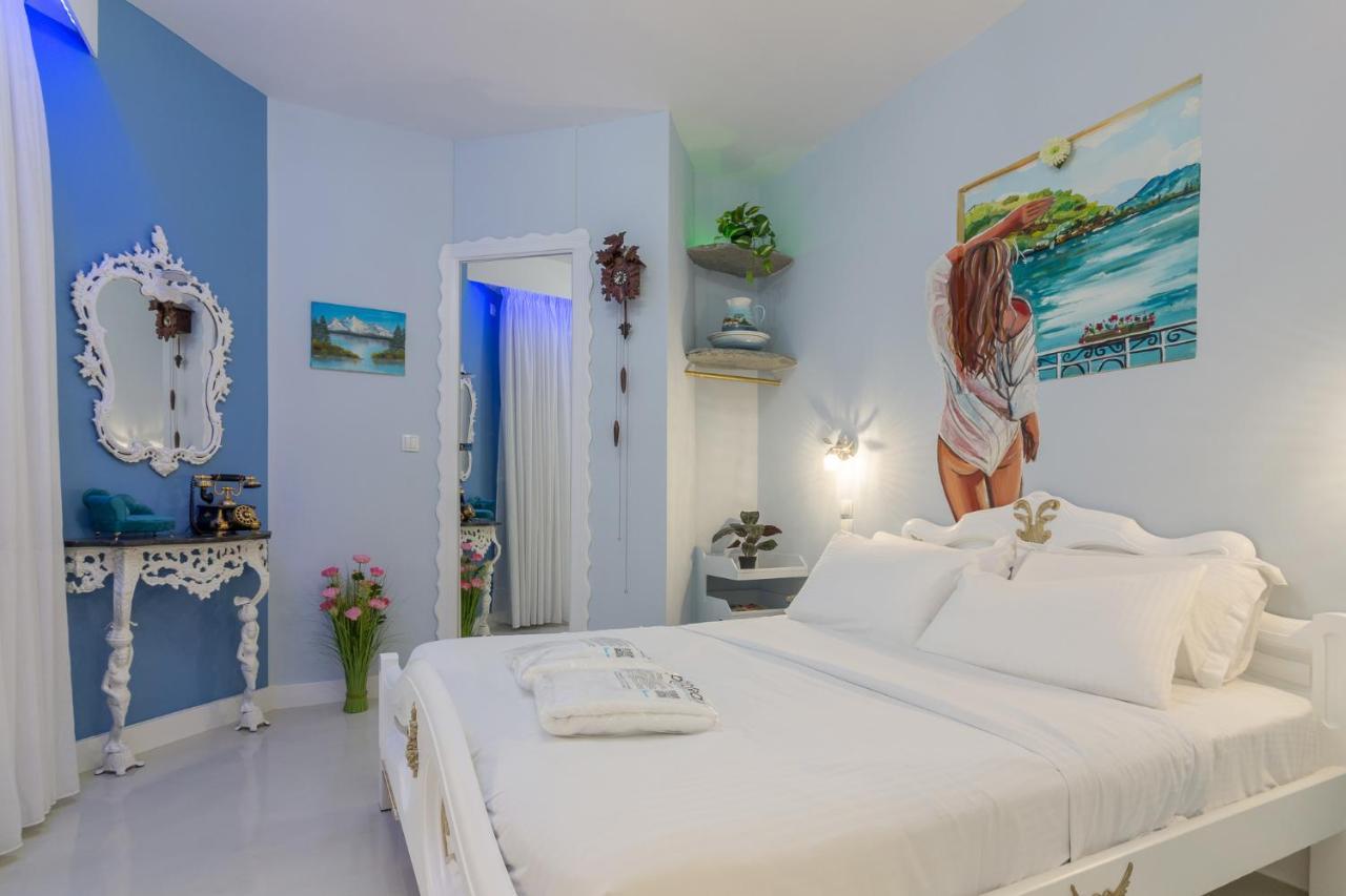 Wonderful Renovated Apartment With Private Patio Афины Экстерьер фото